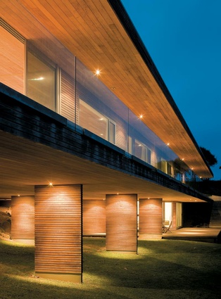 Kaipara Bridges House by Simon Twose.