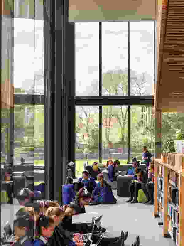 A reading space on the first floor of the north-west corner features extensive glazing, providing views to mature trees in St Michael’s Green.