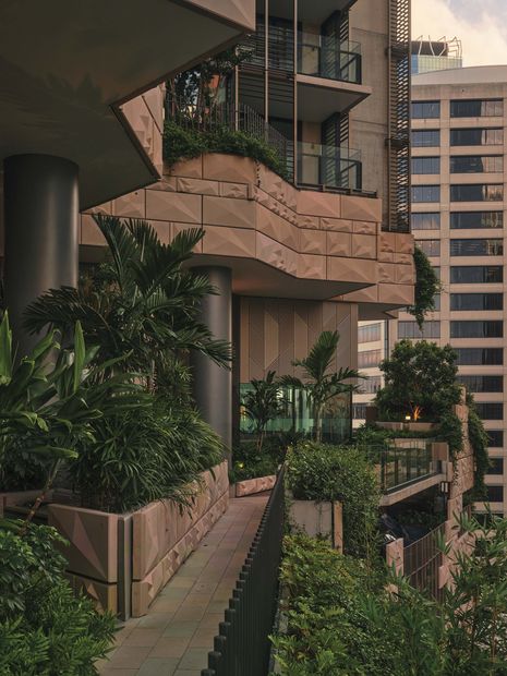 The folding forms of the building envelope provide visual interest and expression while also leaving room around the floor plates for the building to breathe.