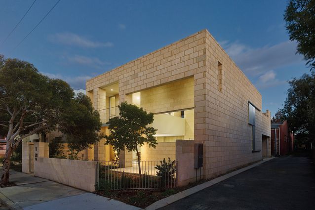 Raw refinement: Gold Street House | ArchitectureAU