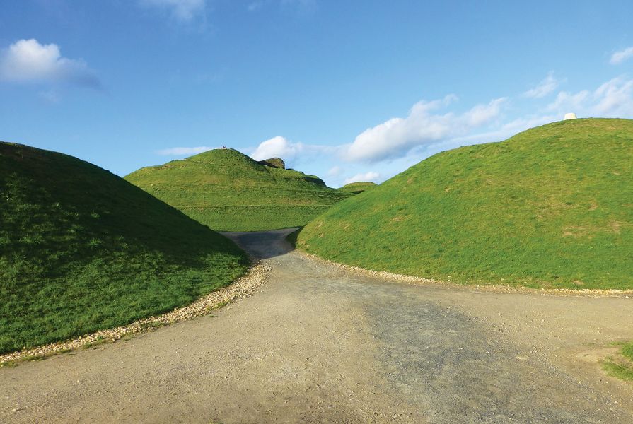 Northumberlandia, or “The Lady of the North,” is an enormous land sculpture by Charles Jencks depicting a female figure made from the spoil of a former coalmine in Northumberland, UK.
