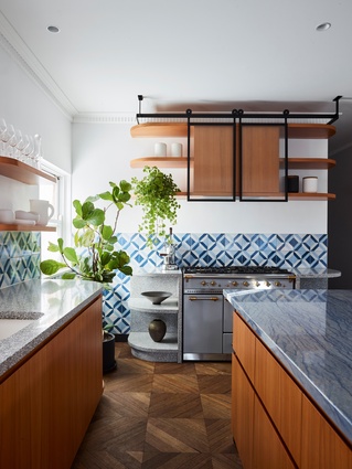 North Bondi Penthouse by SJB.