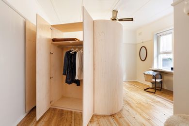 To make the most of the small studio, clever joinery design has been used to distribute space without delimiting it.