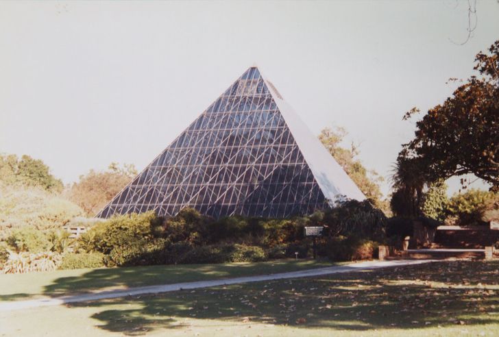 The Glass Pyramid, Royal Botanic Gardens Sydney, 1986, designed by Garry Rothwell.