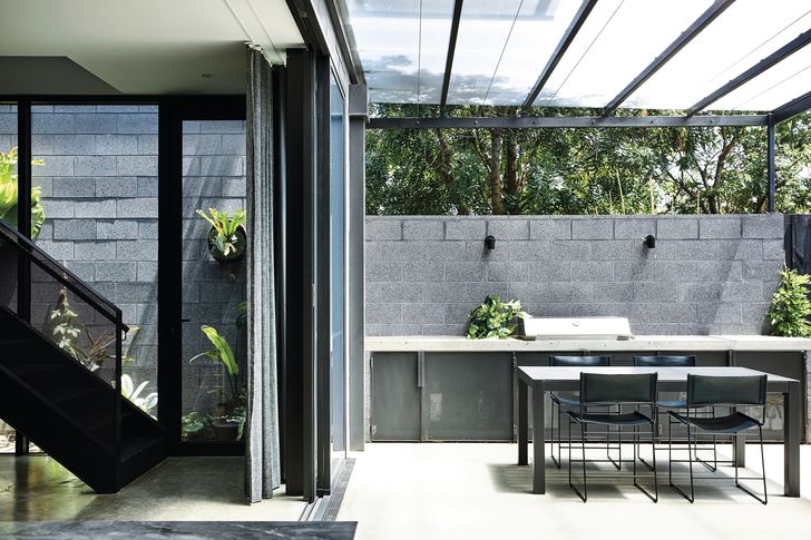 Sunlight warms the home and offers an ever-changing visual play of light and shadows.