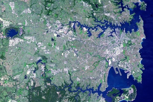 Satellite photograph of Sydney.