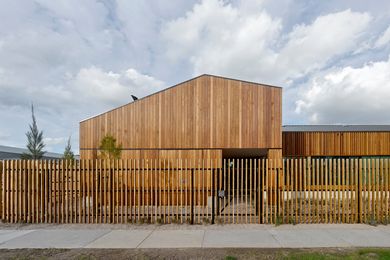 Dandenong Mental Health Facility by Bates Smart Whitefield McQueen Irwin Alsop Joint Venture.