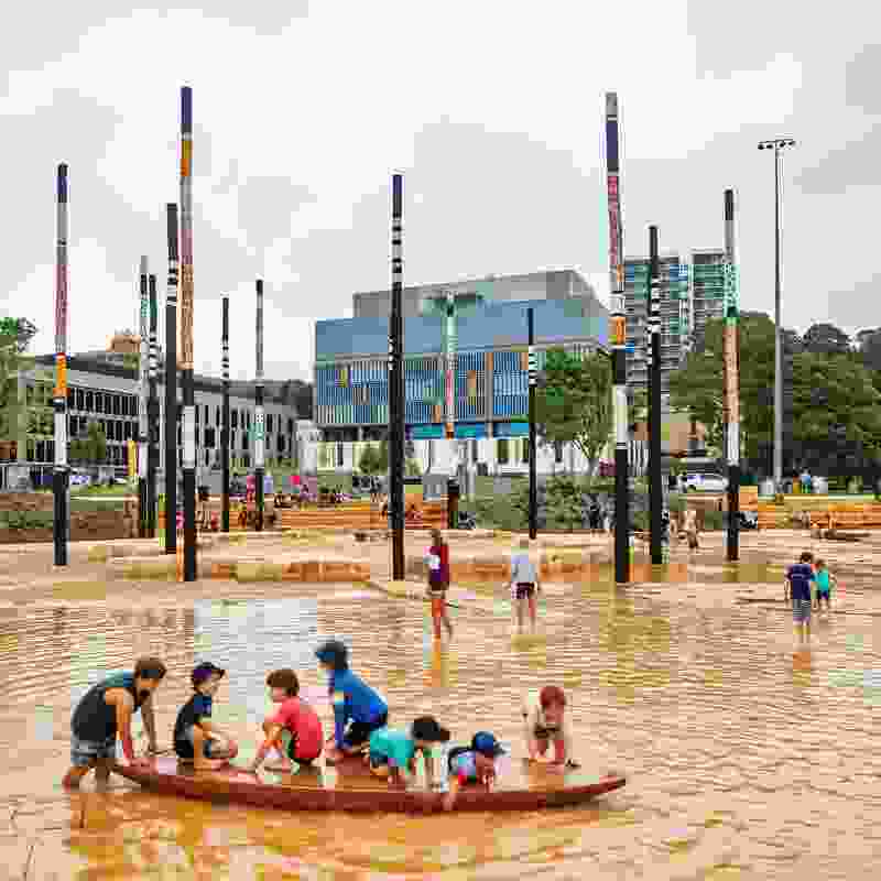 The site of the park is physically separated from Brisbane Waters by the Central Coast Highway; the design reconnects the park with the tidal processes of the bay.