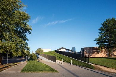 The amount of publicly accessible space retained by the architects in the design of the Orange Regional Museum is no small feat, given the scale of the work.
