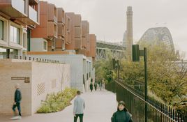 Reactivating Gloucester Walk with new public domain and reinstated street connection