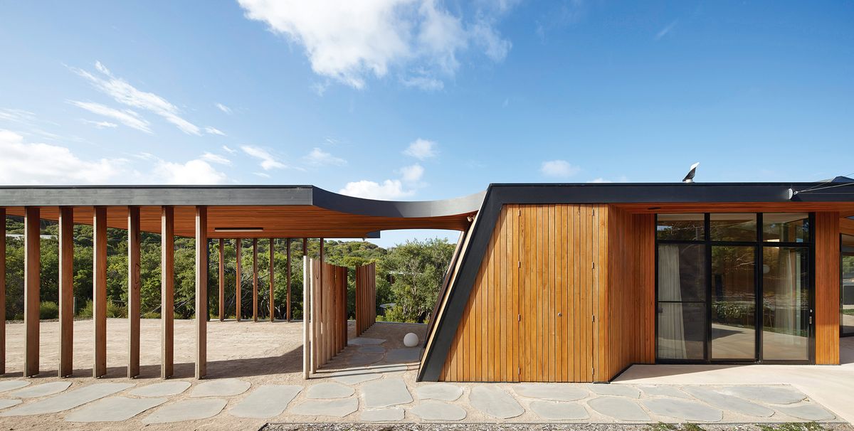 Force of gravity Holiday House ArchitectureAu