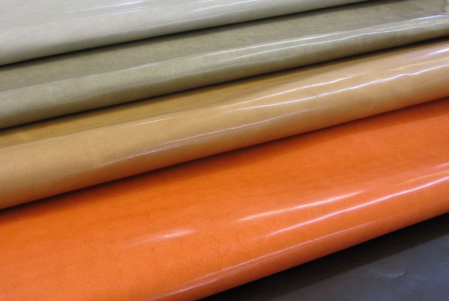 Five new colours in Verona leather: Pebble, Moss, Walnut, Saffron and Aniseed.