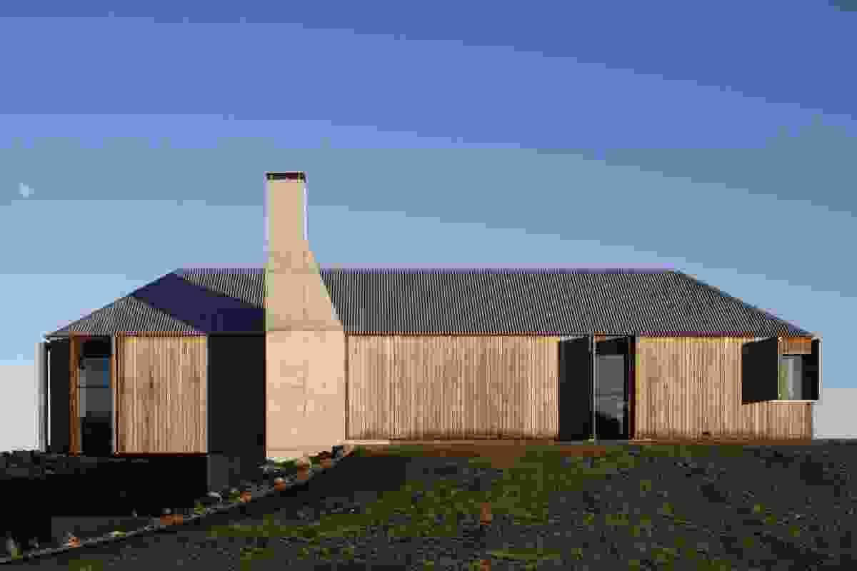 Bass Coast Farmhouse by Wardle