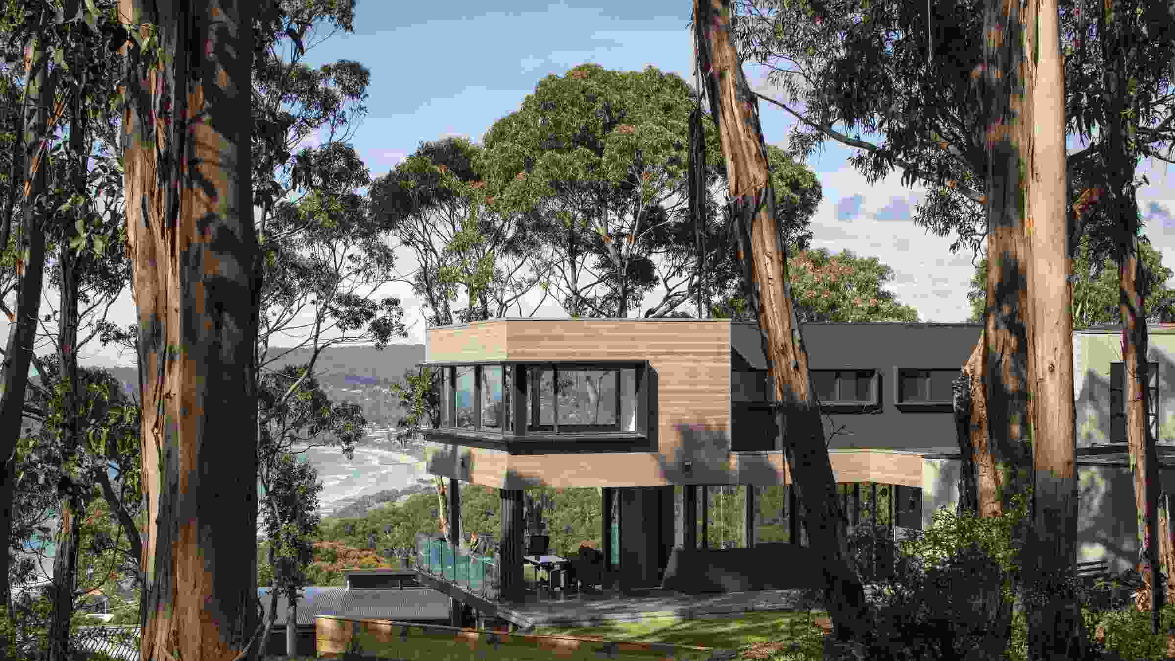 Aluminium cladding designs by DecoClad | ArchitectureAu