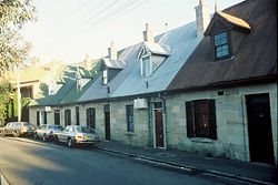 The earliest suburban houses, from the 1850–60s, were small terraces reminiscent of miners’ cottages from “home”. The model 0f the uninsulated solid boxes with a central corridor plan was to last for 150 years. Image: Tone Wheeler