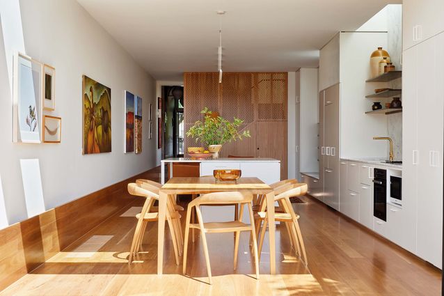 Elegant and comfortable: Hood House | ArchitectureAu