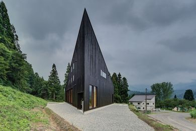 Australia House by Andrew Burns Architect and Atelier Imamu.