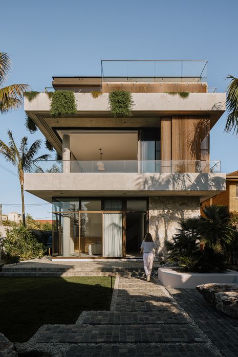 Lavarack House – BDA Architecture