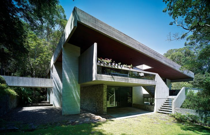 Killara House by Harry and Penelope Seidler.