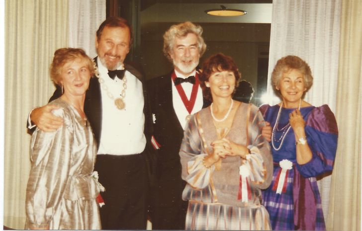 David Jackson (left) was former NSW chapter president (1978) and former national president of the Australian Institute of Architects (1986).