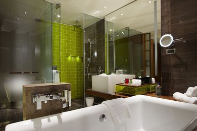A room in the W Hotel in Taipei, which features the Axor Citterio bathroom collection from Axor, the designer brand of Hansgrohe.
