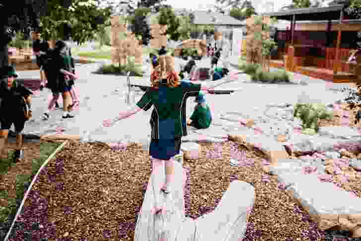Paringa Park Primary School by Peter Semple Landscape Architect won the Award of Excellence in the Health and Education Landscape category.