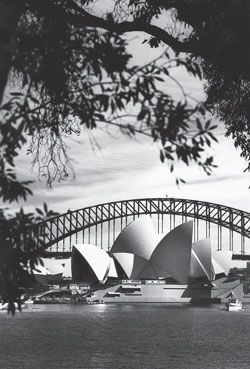 Sydney Opera House by Jørn Utzon/Ove Arup and Partners. Photograph Max Dupain,