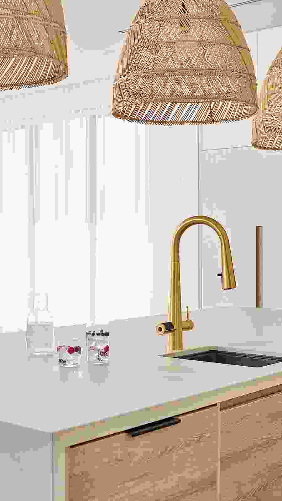 HydroTap Celsius Plus All-In-One Pull-Out tap by Zip Water | ArchitectureAu