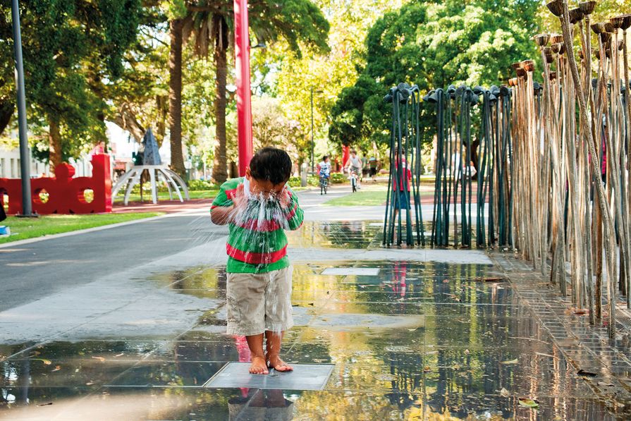 playground water play