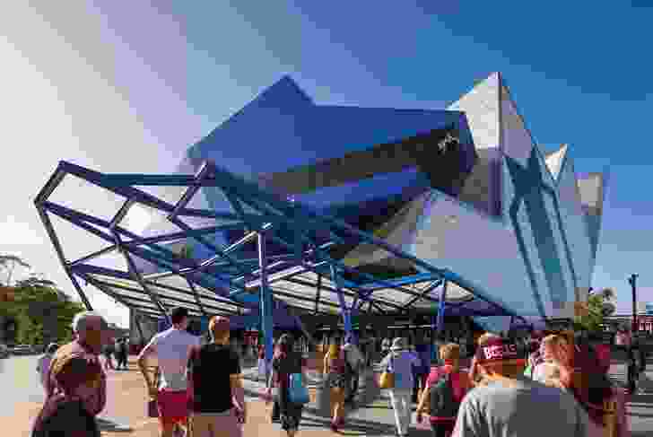 For Perth Arena, ARM Architecture selected eight pieces of Lord Monckton’s Eternity Puzzle to compose the building’s perimeter and facades.
