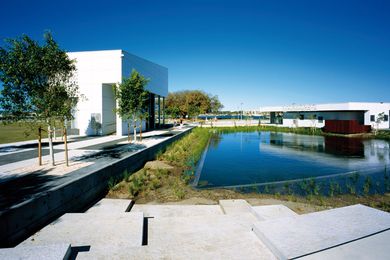 The parkland’s pavilions house a wide range of functions, including a gallery, an outdoor performance stage and council offices.