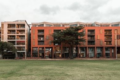 Balfe Park Lane by Kerstin Thompson Architects received the Best Overend Award for Residential Architecture - Multiple Housing at the 2022 Victorian Architecture Awards.