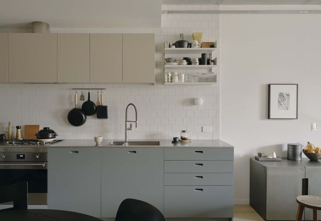 Chosen from the three layouts on offer, this family kitchen reflects the needs of its inhabitants.