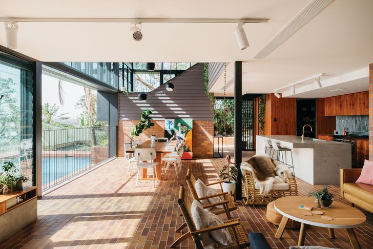 All round entertainer: Wooloowin House | ArchitectureAu