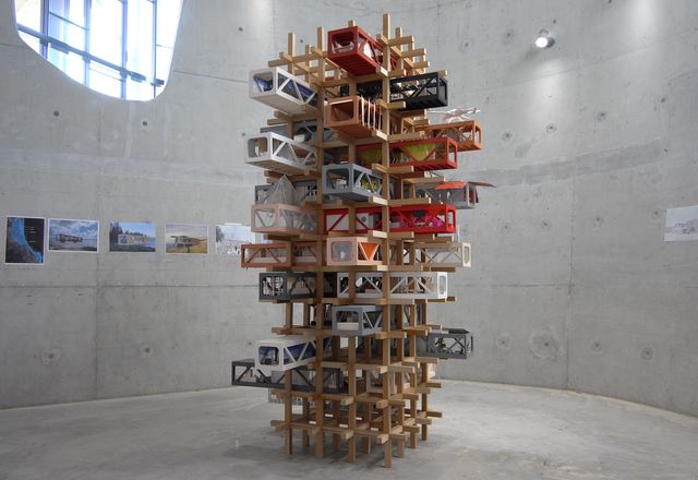 The three-metre “Foreverhome” tower, produced during the 2020 Abedian School of Architecture Design Charrette (led by invited practitioners Rodney Eggleston and Anne-Laure Cavigneaux of March Studio), was produced collectively by the students to explore construction for high-density living.