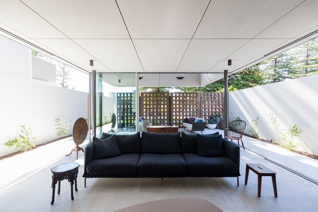 Inside Outside House by Craig Steere Architects.