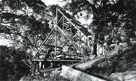 Ian McKay's house for David Moore at Lobster Bay, NSW, under construction.