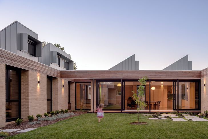 Hackett Gardens House by Ben Walker Architects.