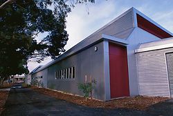 The technology
wing, designed by
Simon Thornton as
a “crashed rocket
building”. Photographs Gisela Boether.