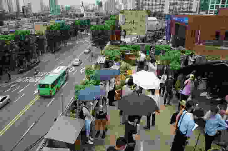 In addition to growing vegetables, the Mullae rooftop garden in Seoul, South Korea also functions as a social space for neighbours and visitors to the district.