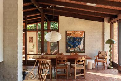 The Fisher House, designed in 1970 by Alistair Knox, has been carefully renovated by Adriana Hanna. Artworks (L–R): Emily Ferretti, Zoe Grey.