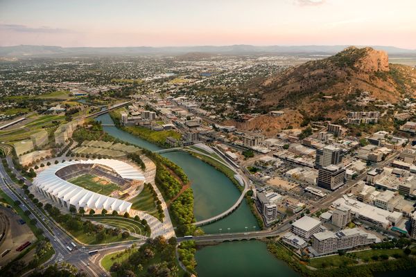 The proposed North Queensland Stadium designed by Cox Architecture and 9Point9 Architects will feature a roof inspired by the Pandanus plant.