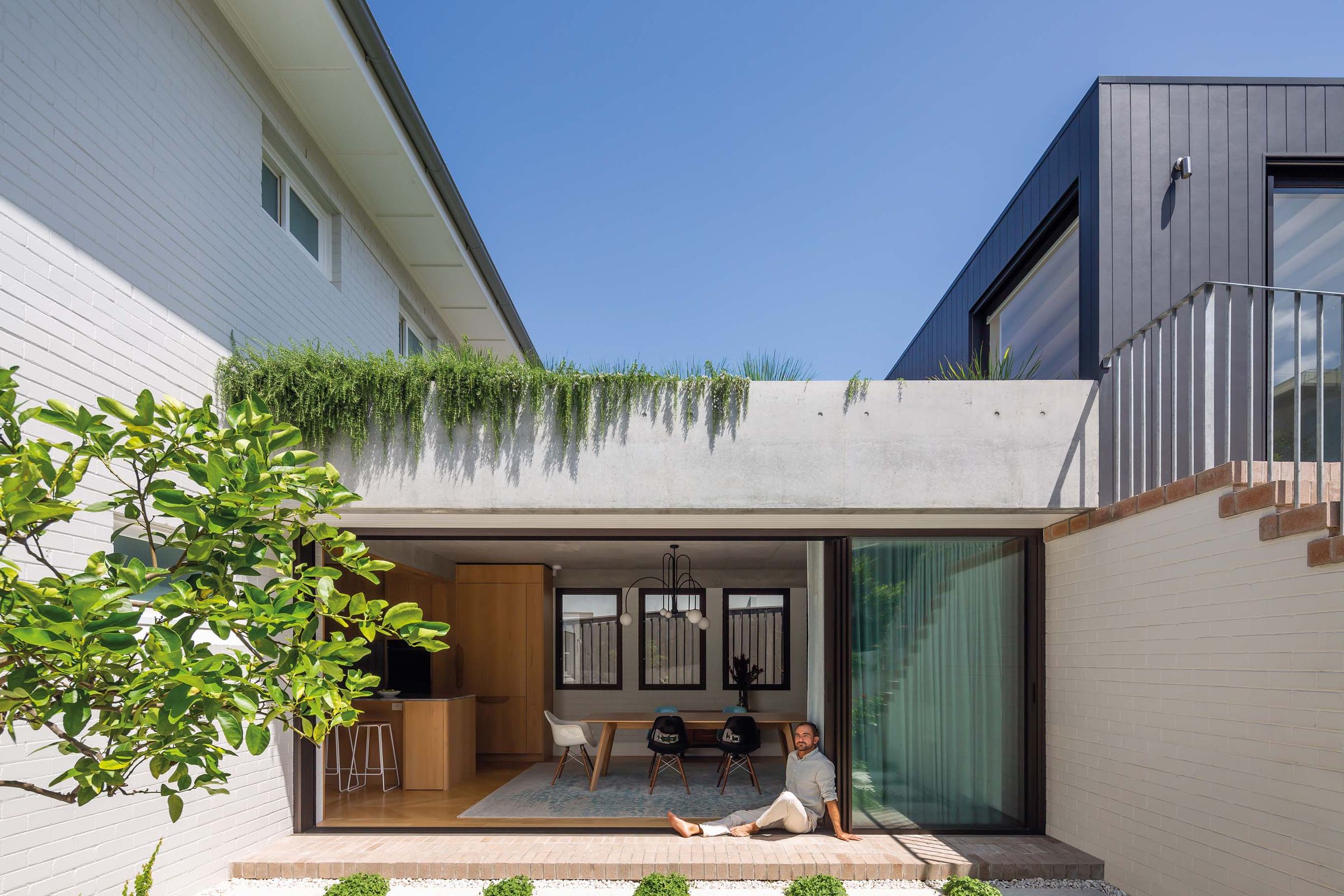 Elevating everyday domesticity: O House | ArchitectureAu