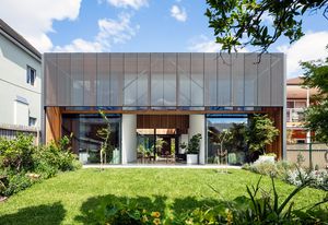 Courted House by Breakspear Architects.