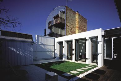 Kelso House 2005. The rear of the house is articulated by a series of white, punctuated fins. 