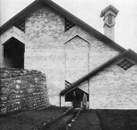 Essendon Municipal Incinerator,Walter Burley Griffin and Eric Nicholls, 1929–30. Photograph from The Architecture of Walter Burley Griffin by Donald Leslie Johnson.