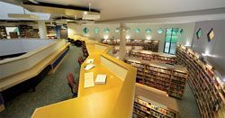  Looking over the main reading room from the mezzanine. Image: John Gollings 