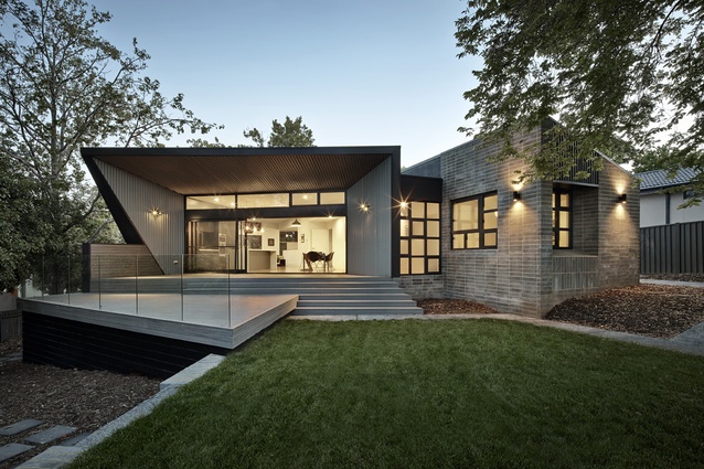 Narrabundah House by Adam Dettrick Architects.