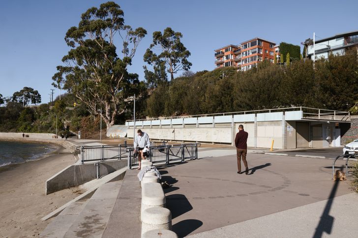 Award for Enduring Architecture: Long Beach Bathing Pavilion by Hartley Wilson and Bolt Architects.