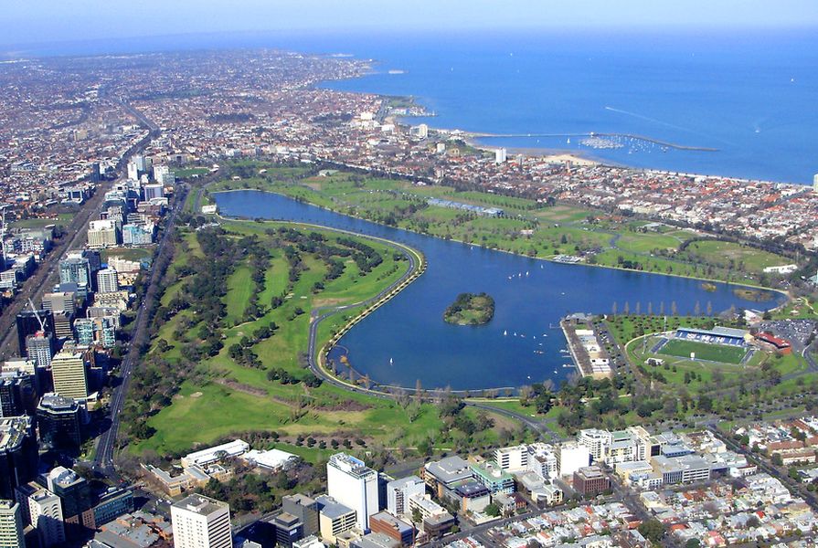 Aerial shot of Albert Park, Victoria by Tim Serong, licensed under CC BY-SA 3.0